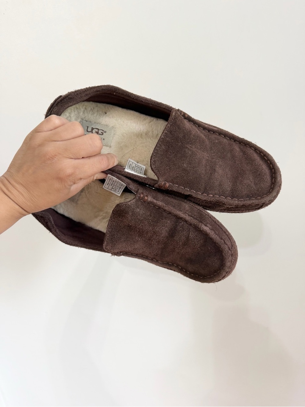 Ugg men slippers brown suede size 10 lounge